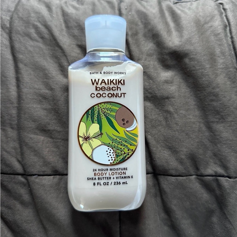 Bath & Body Works Waikiki Beach Coconut Body Lotion